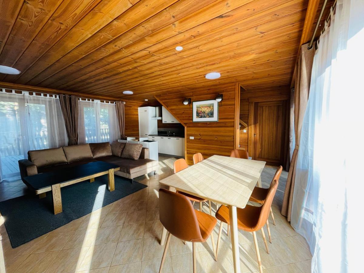 Salkoni Lägenhet Pape Exteriör bild
