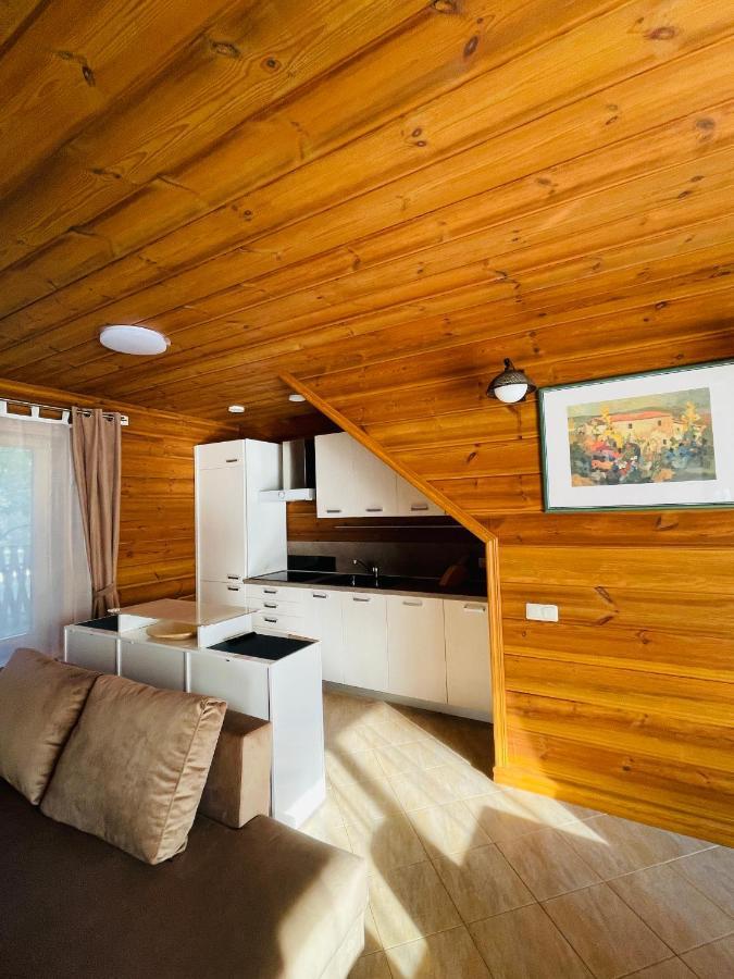 Salkoni Lägenhet Pape Exteriör bild